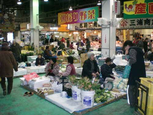 過去の盆市場内②